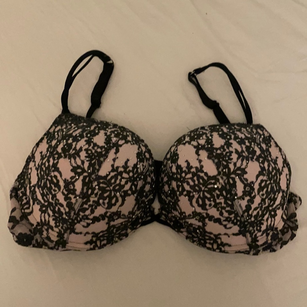 Victoria’s Secret Bombshell